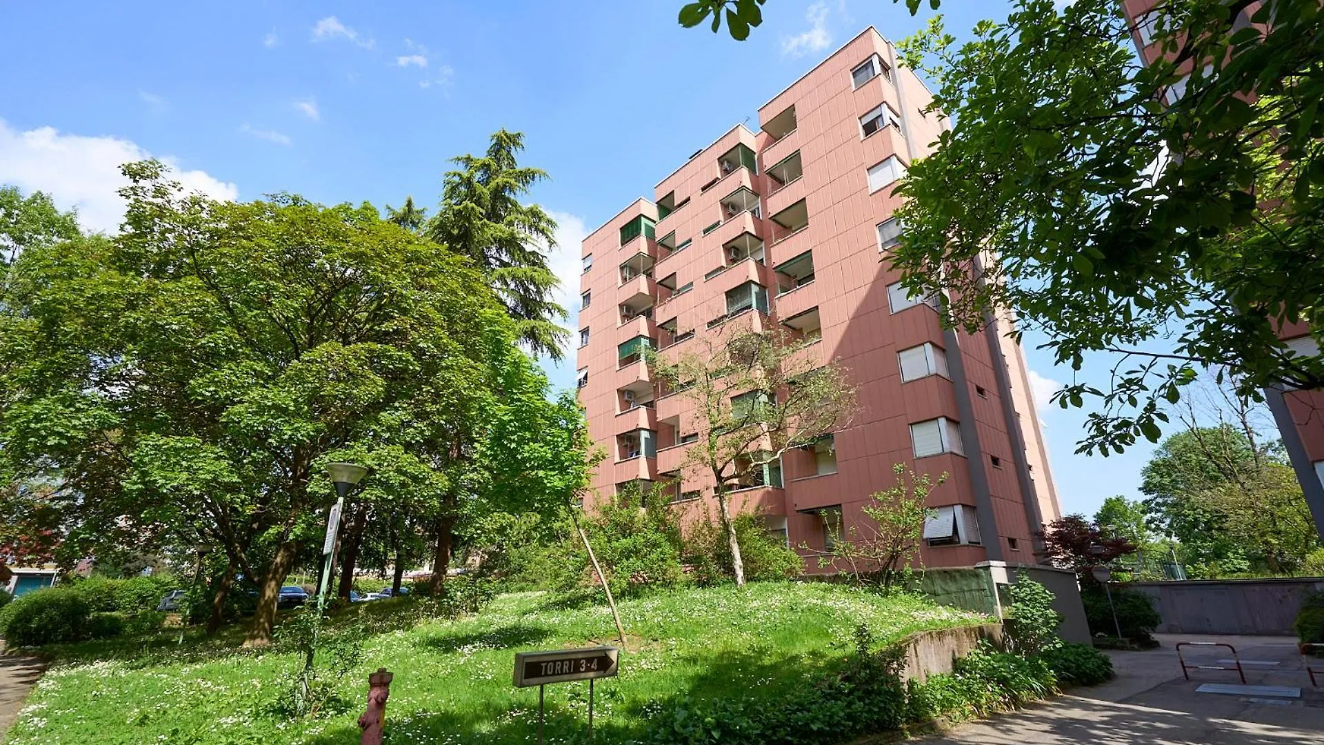 Apartment San Siro - Duomo Super Cozy & Close To Subway Milan