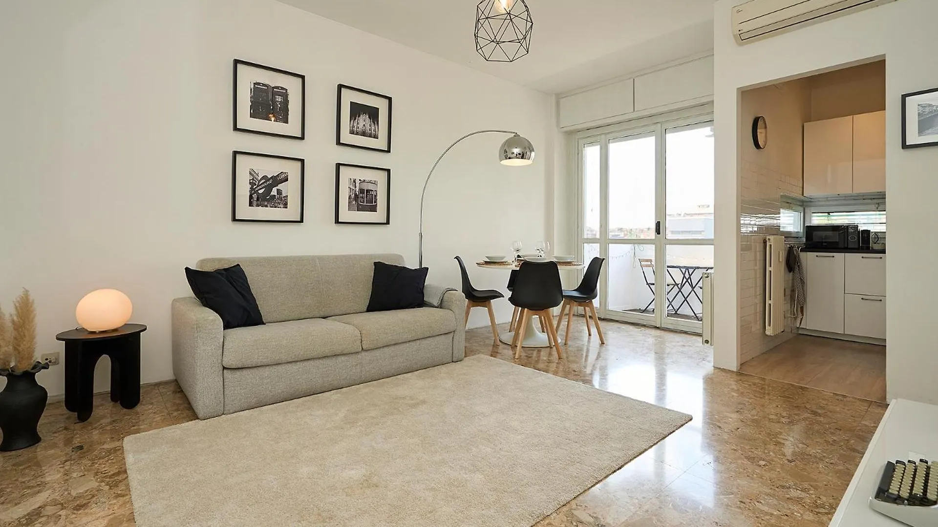 San Siro - Duomo Super Cozy & Close To Subway ميلان 0*,  إيطاليا